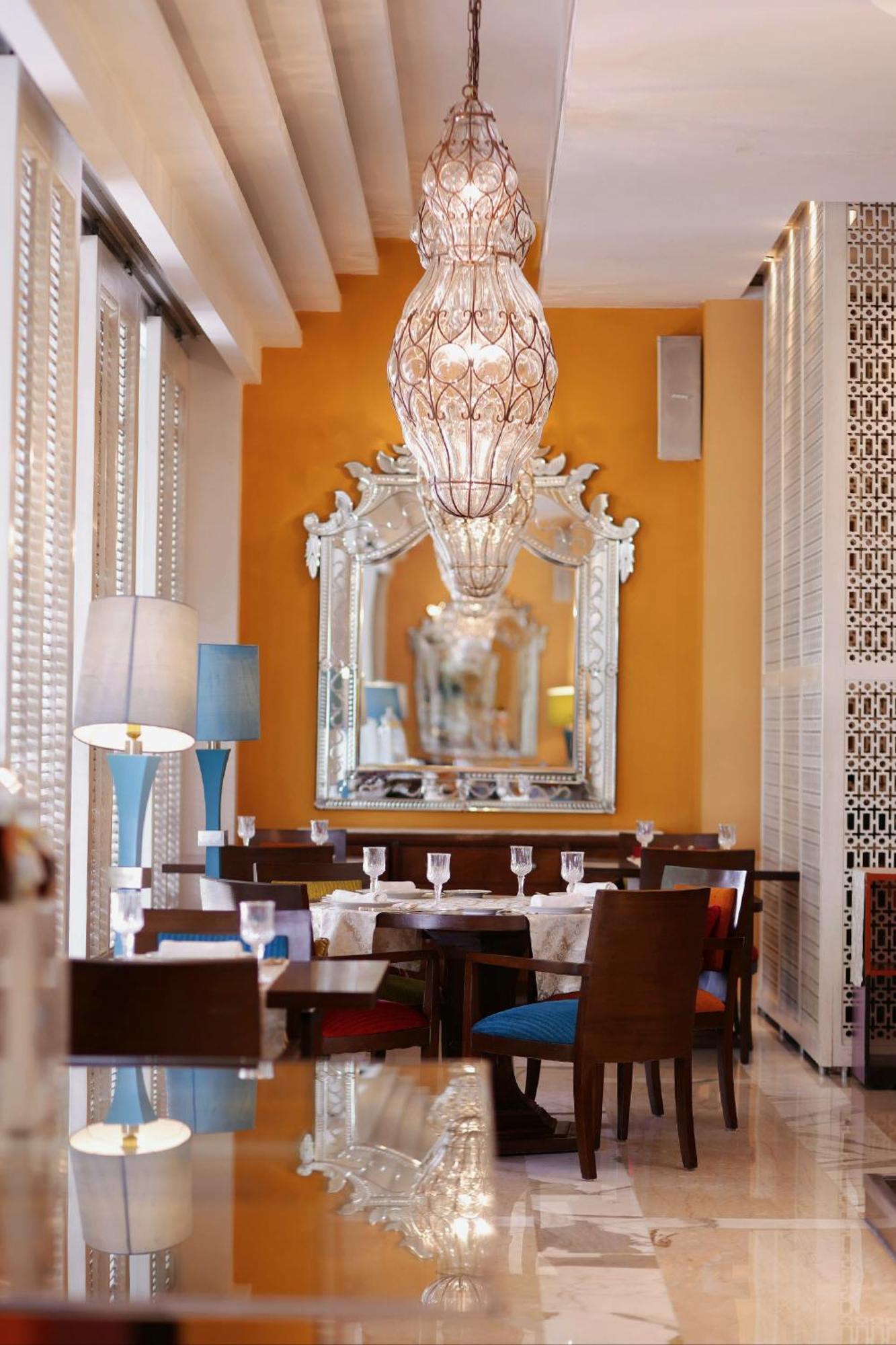 The Leela Ambience Gurugram Hotel & Residences - The Luxury Urban Sanctuary Gurgáon Exteriér fotografie The restaurant