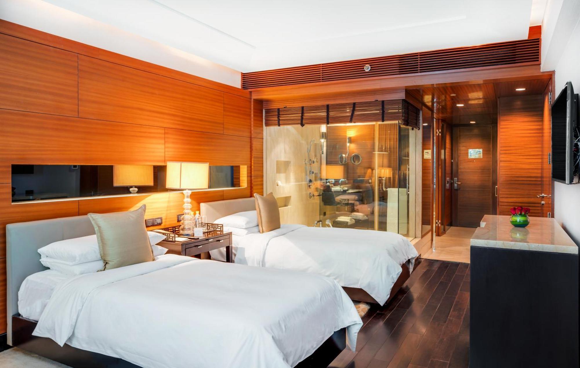 The Leela Ambience Gurugram Hotel & Residences - The Luxury Urban Sanctuary Gurgáon Exteriér fotografie Deluxe Room
